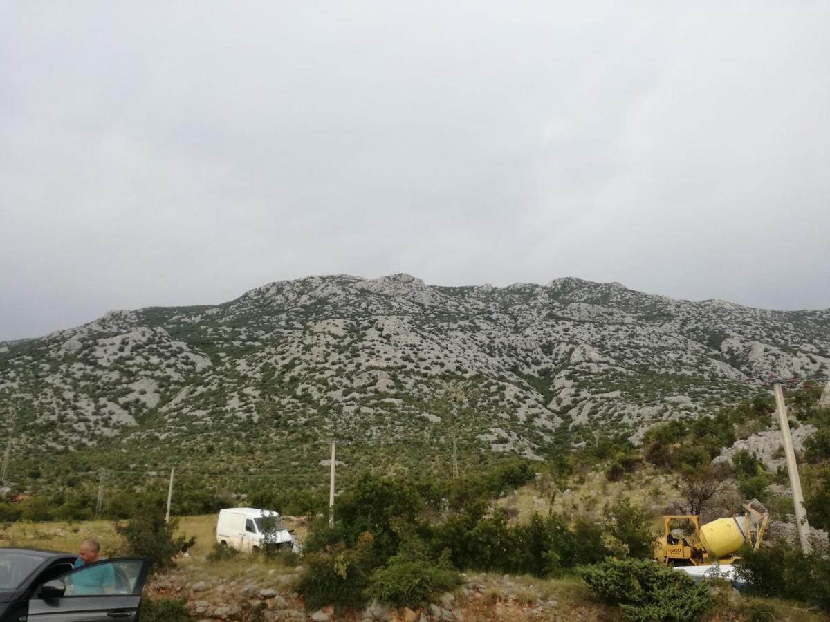 Apartmani Cesarica Karlobag Kültér fotó