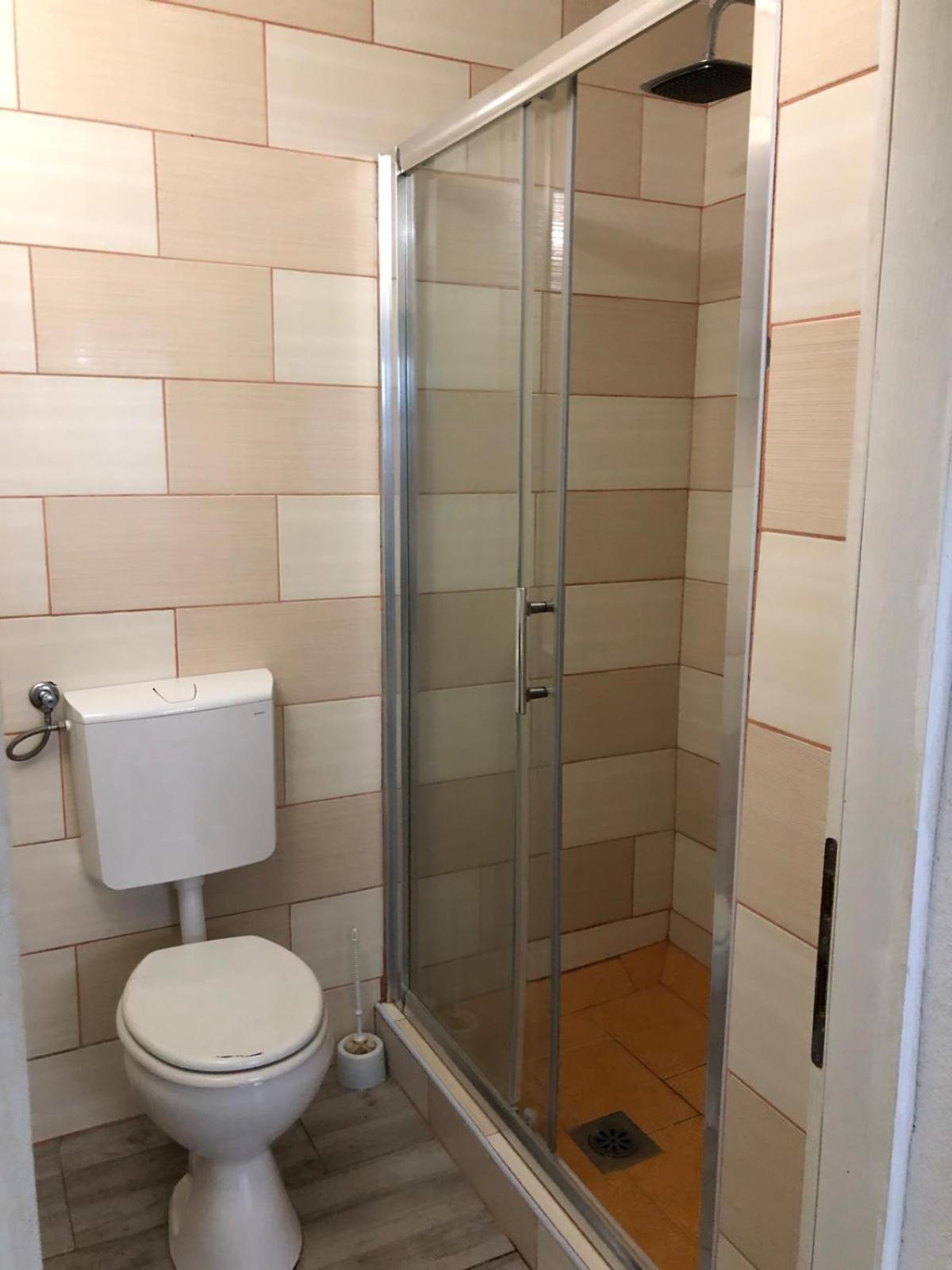 Apartmani Cesarica Karlobag Szoba fotó