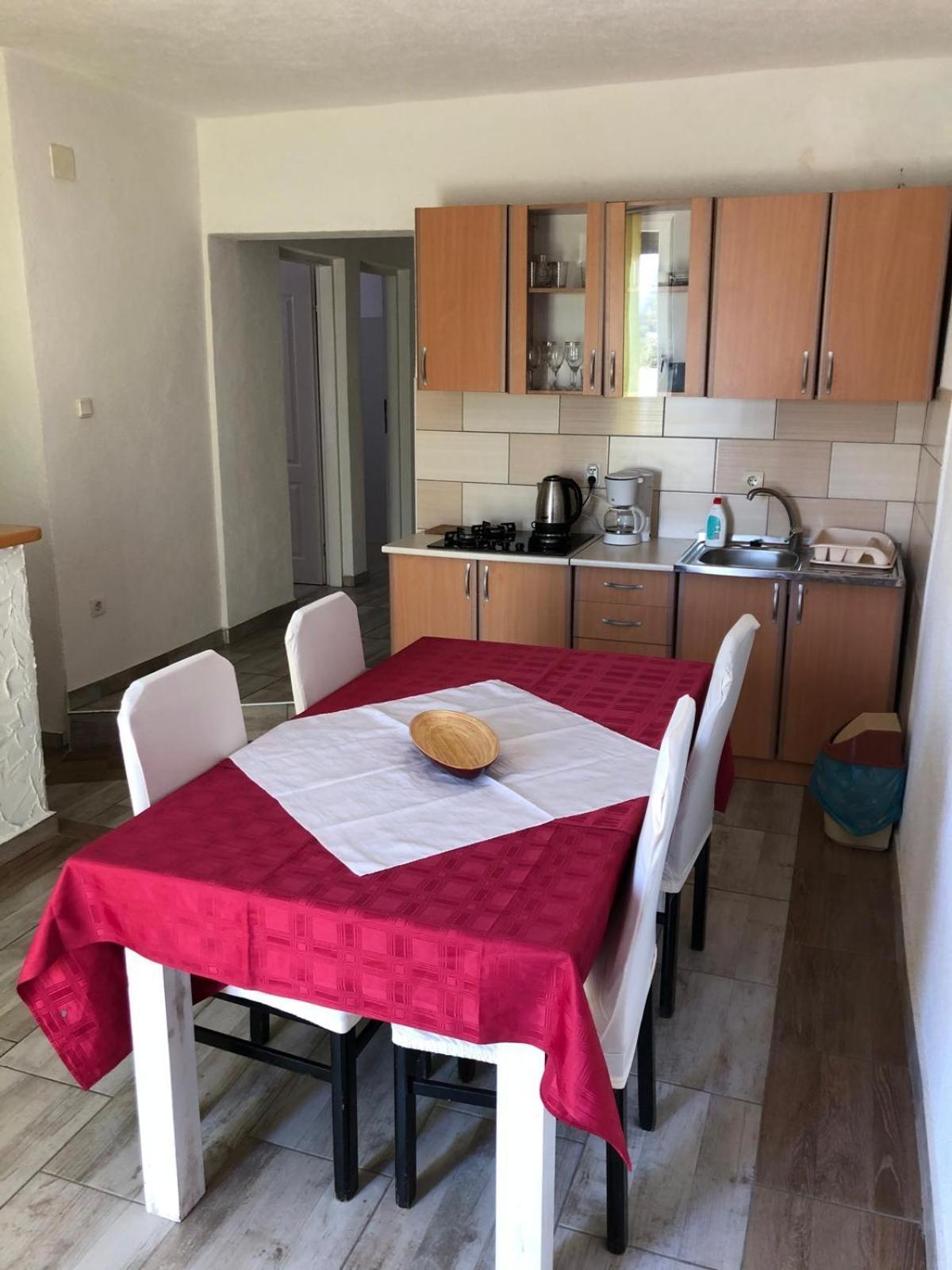 Apartmani Cesarica Karlobag Szoba fotó