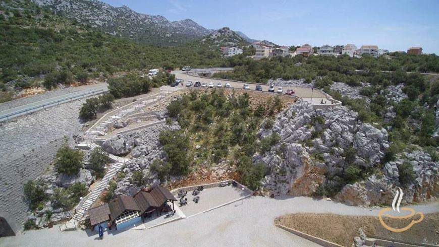 Apartmani Cesarica Karlobag Kültér fotó