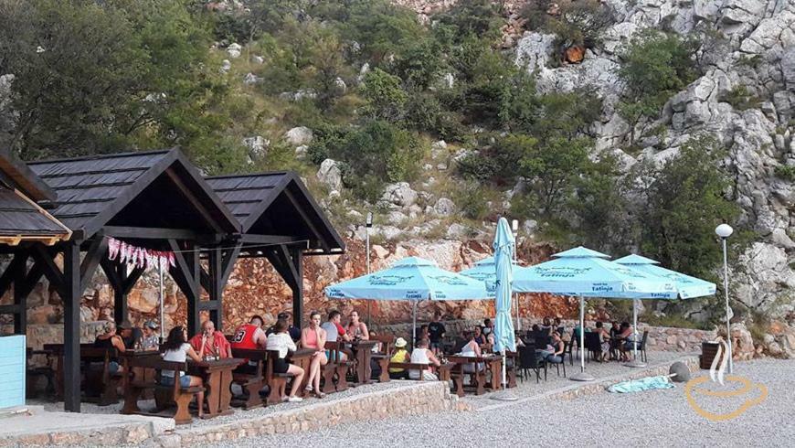 Apartmani Cesarica Karlobag Kültér fotó